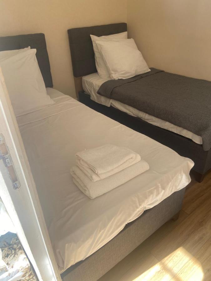 Rent Appart - La Garenne Colombes Екстериор снимка